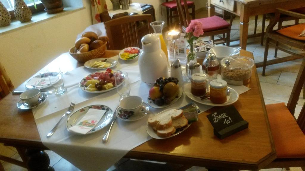 Wirtshaus Gruber Weitenegg เอมแมร์สดอร์ฟ อัน แดร โดเนา ภายนอก รูปภาพ